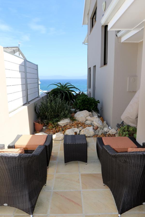Cliff Lodge Gansbaai Exteriör bild