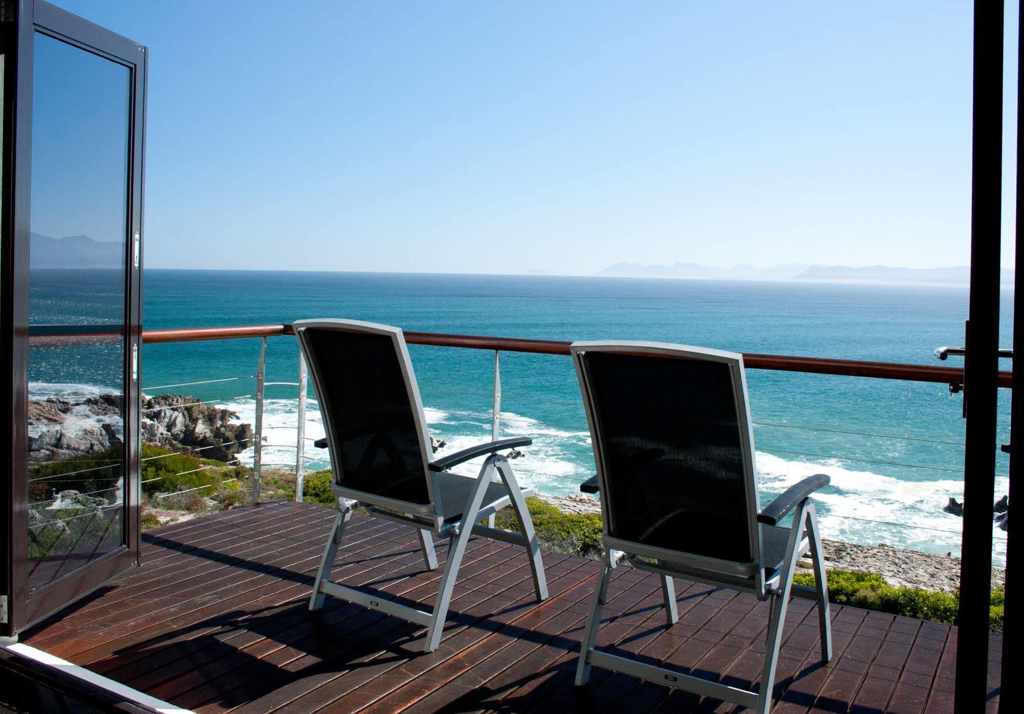 Cliff Lodge Gansbaai Exteriör bild